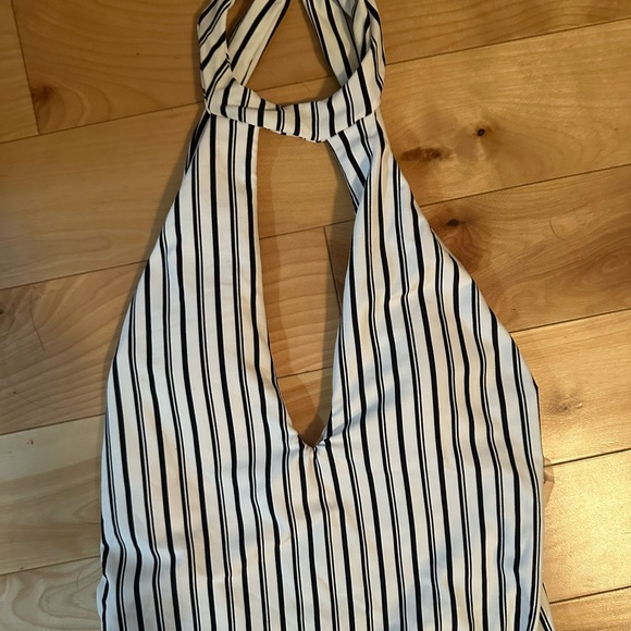 O’Neill one piece striped keyhole cheeky bathing suit size small - Picture 3 of 10